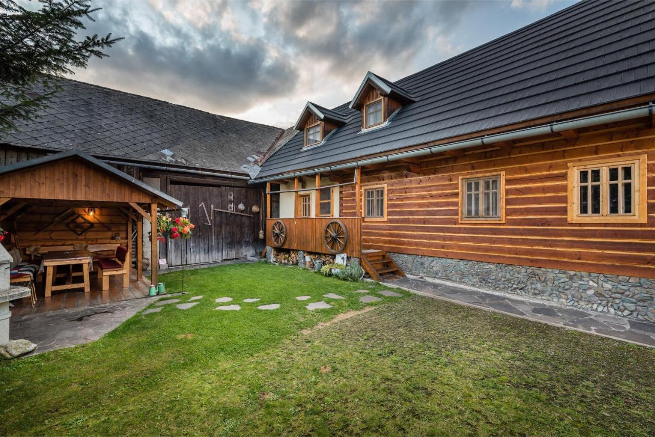 Drevenica Polomka, 5 Min Peso Restauracia, Ticha Ulica, Potok Villa Brezno Eksteriør billede