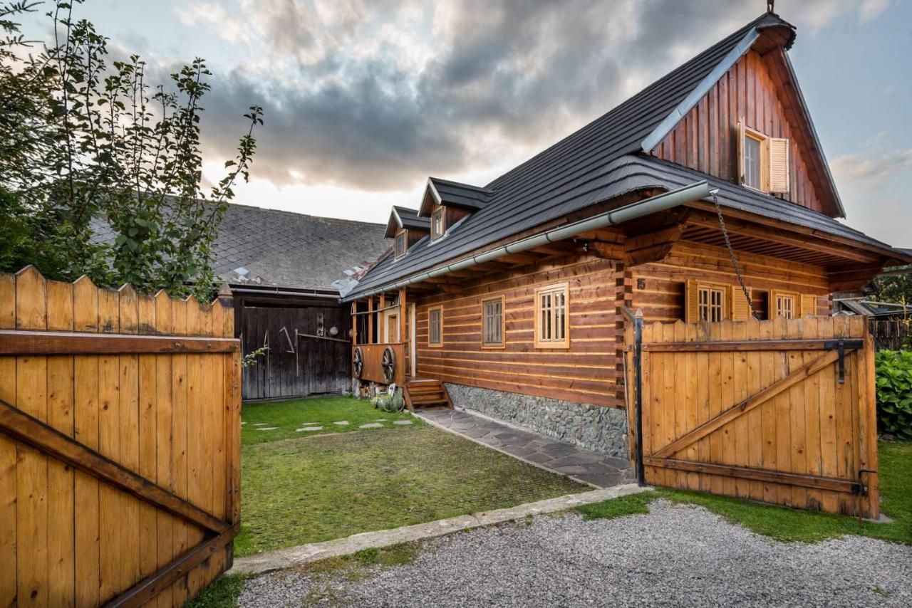 Drevenica Polomka, 5 Min Peso Restauracia, Ticha Ulica, Potok Villa Brezno Eksteriør billede